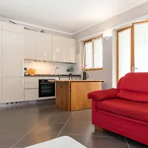 hintown-urban-relax-apartment.it-lombardy.com/